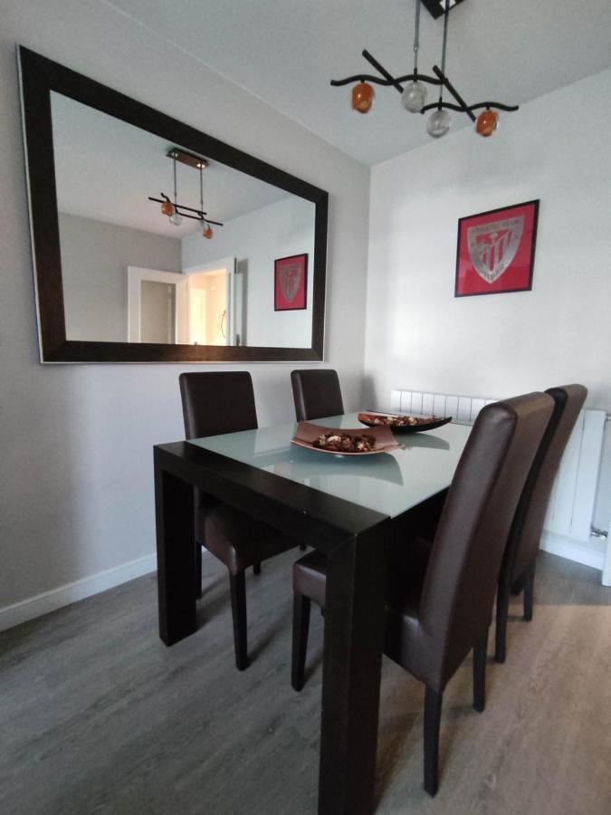 Precioso Apartamento Con Terraza, Pistas De Padel Y Piscinas Leilighet Castro Urdiales Eksteriør bilde
